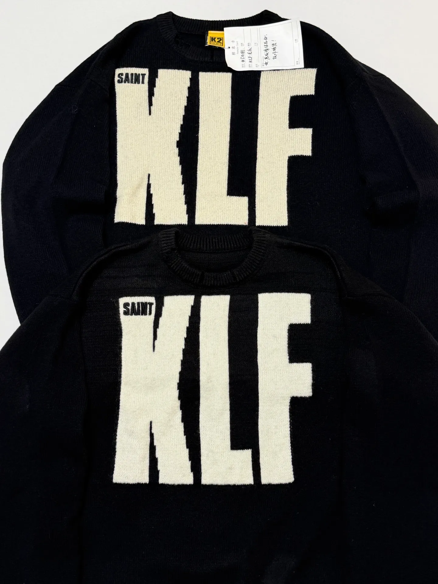 Sample vs. Pattern SAINT Mxxxxxx × The KLF KLF_CREW NECK KNIT/BLK KLF joint deconstructed destroyed wool sweater Black S-XL Original heel Made of 100% pure wool Natural and warm Wool fabric Recommended dry cleaning or gentle hand washing Completely correct version Customized KLF joint main mark/wash mark Imported special machine embroidery Full three-dimensional Hand destroyed Deconstructed and shredded